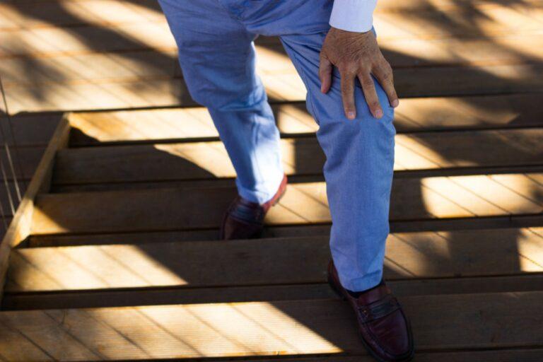 Knee Pain When Walking Up the Stairs Motion Orthopaedics