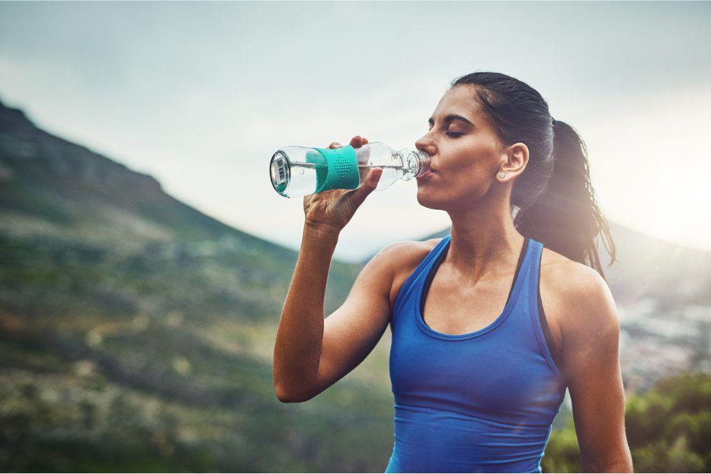 Hydration For Athletes: How Fluid Intake Protects Your Joints And Muscles